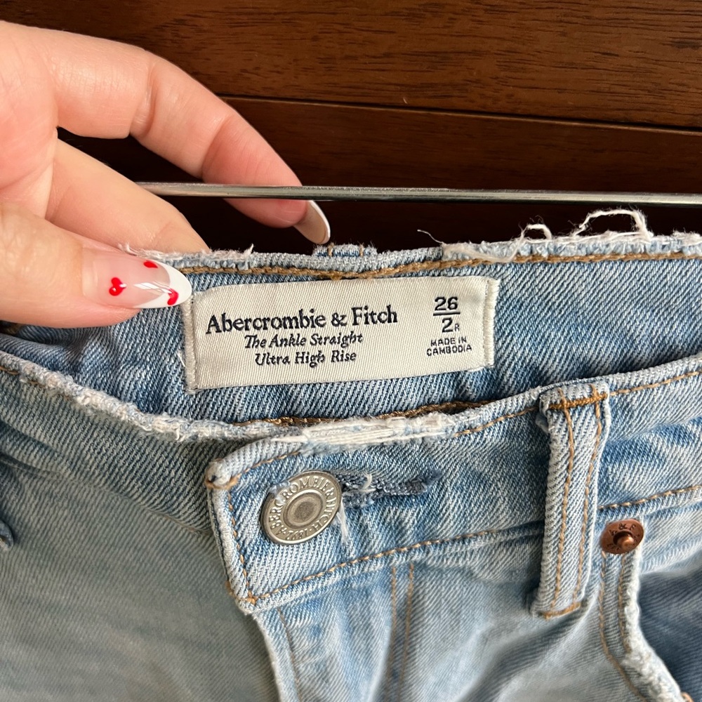 Abercrombie ankle straight ultra high rise